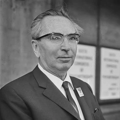 Viktor E. Frankl in Maks Cuzak, tek za Frankla